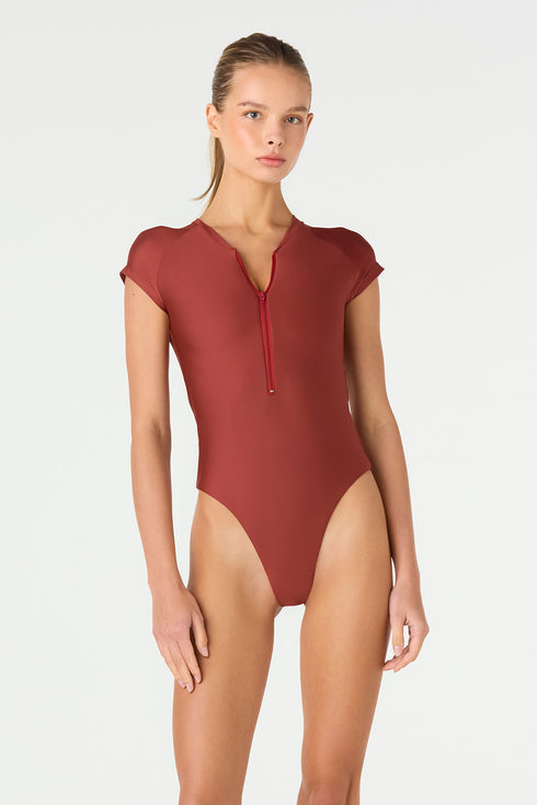 Amber Roar Serena One Piece